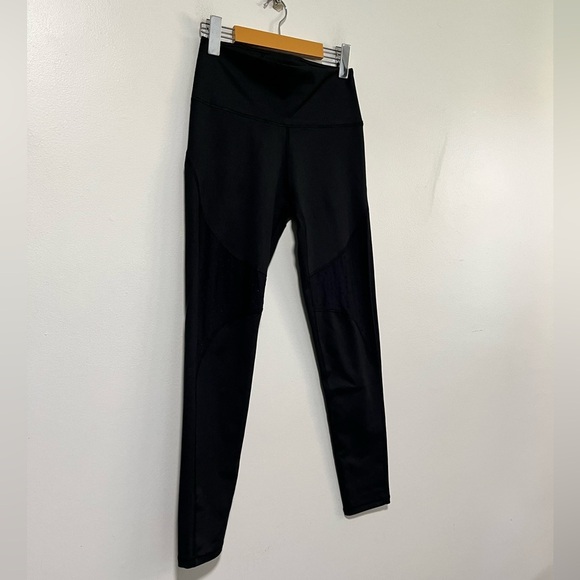 Aerie Chill. Play. Move. Black Mesh Panel Leggings - Size M - Picture 12 of 12